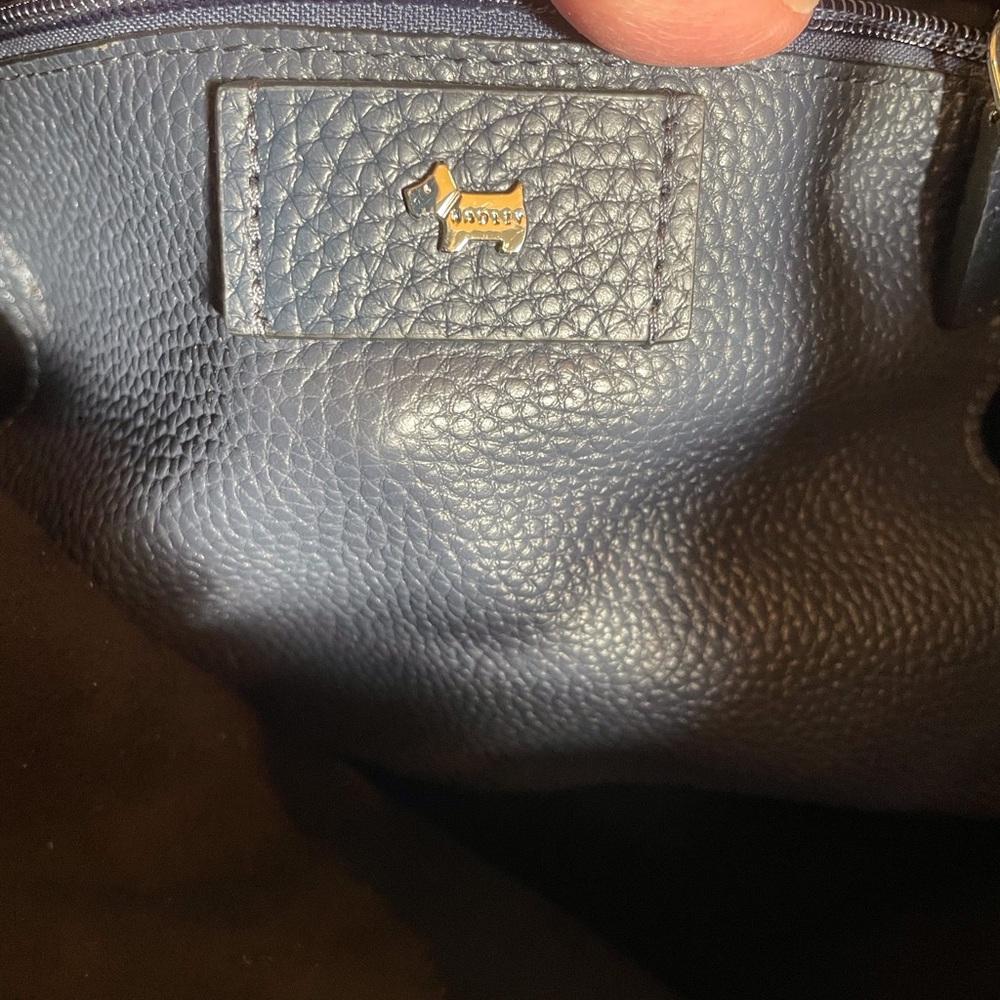 Radley London dark navy bucket bag - Picture 10 of 11